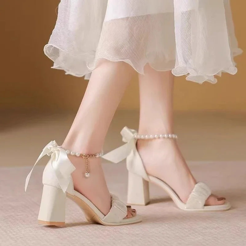 New Fashion High Heels Comfort Shoes for Women Pearl Sandals Suit Female Beige Block Heels All-Match Black Bow Fashion Chunky Gi