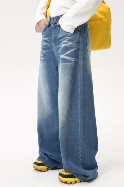 Wide Leg Jeans with Pockets